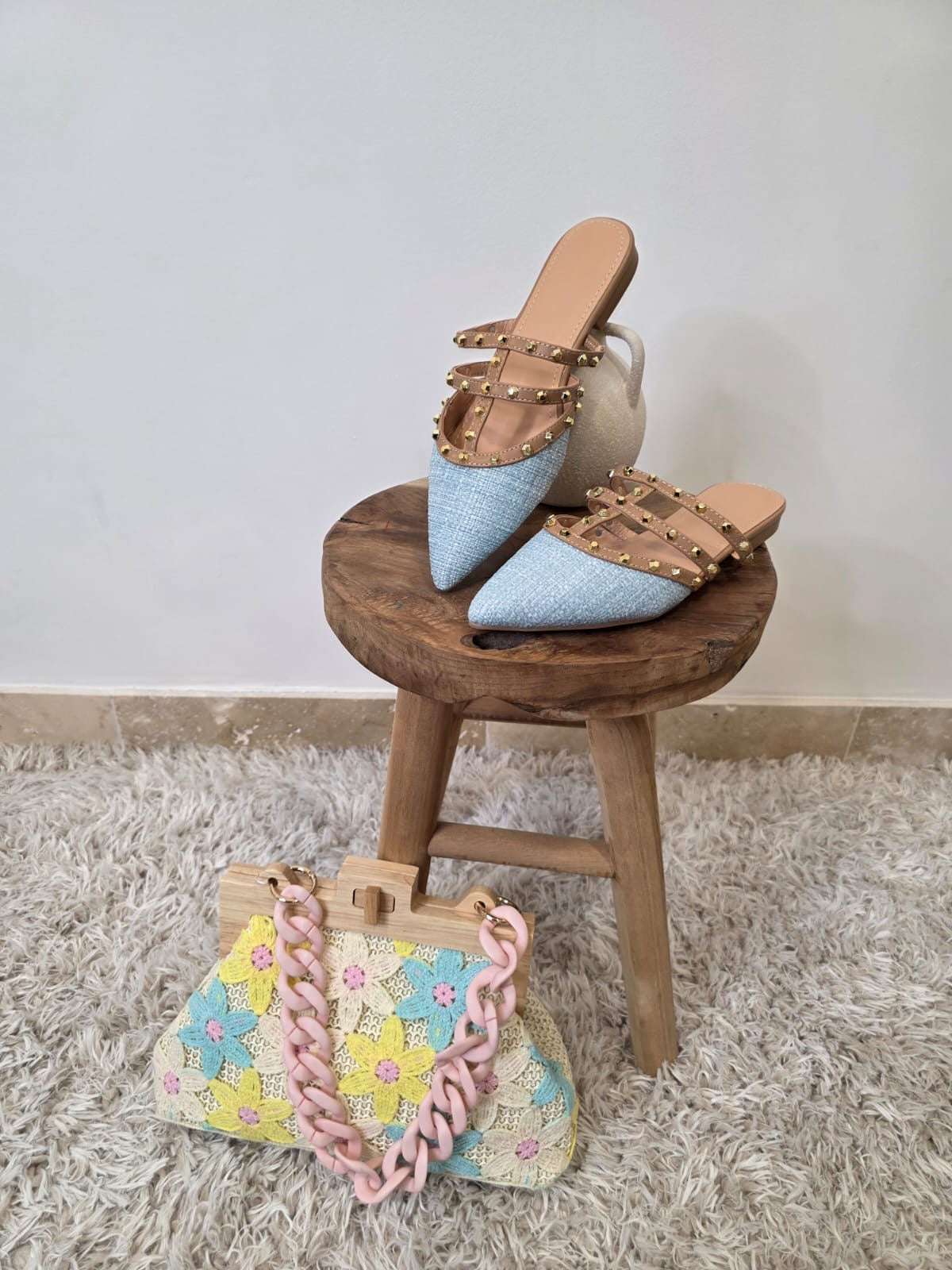 Mules Plates pointues avec clous - bleu ciel - Jad'Or la Mode- La mode au service-de-la-féminité