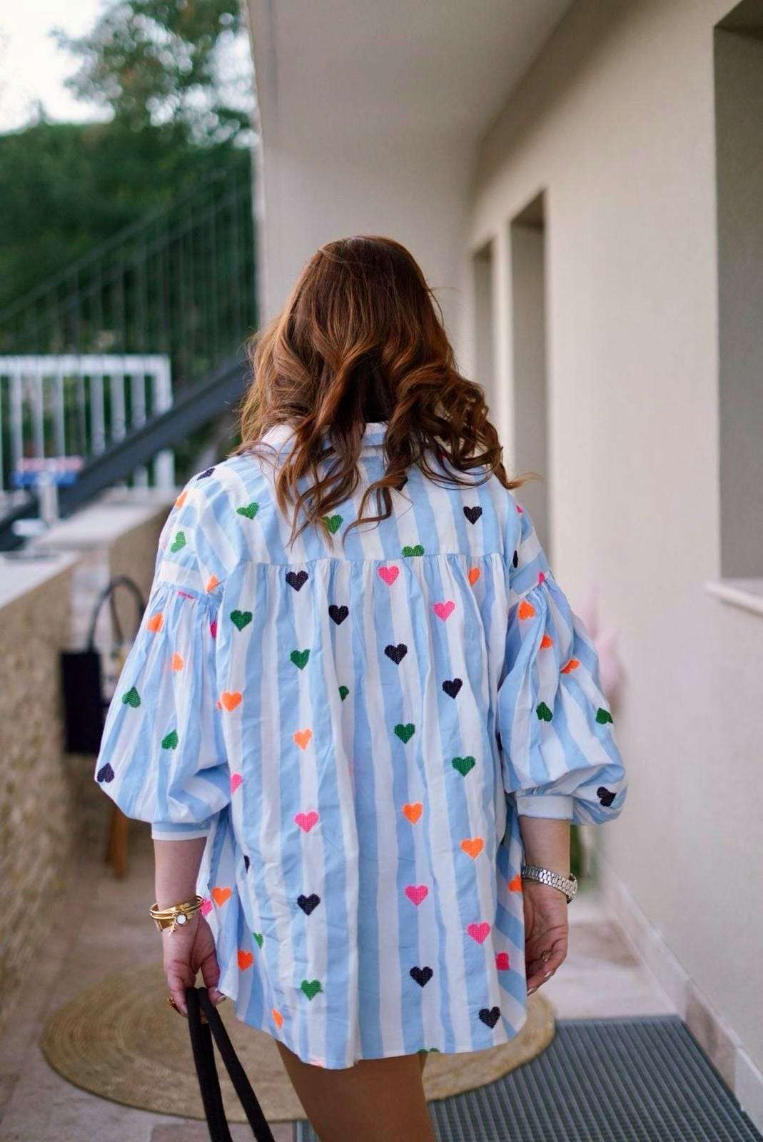 Chemise rayée bleu et blanc avec cœurs brodés - The Corner - Jad'Or la Mode- La mode au service-de-la-féminité