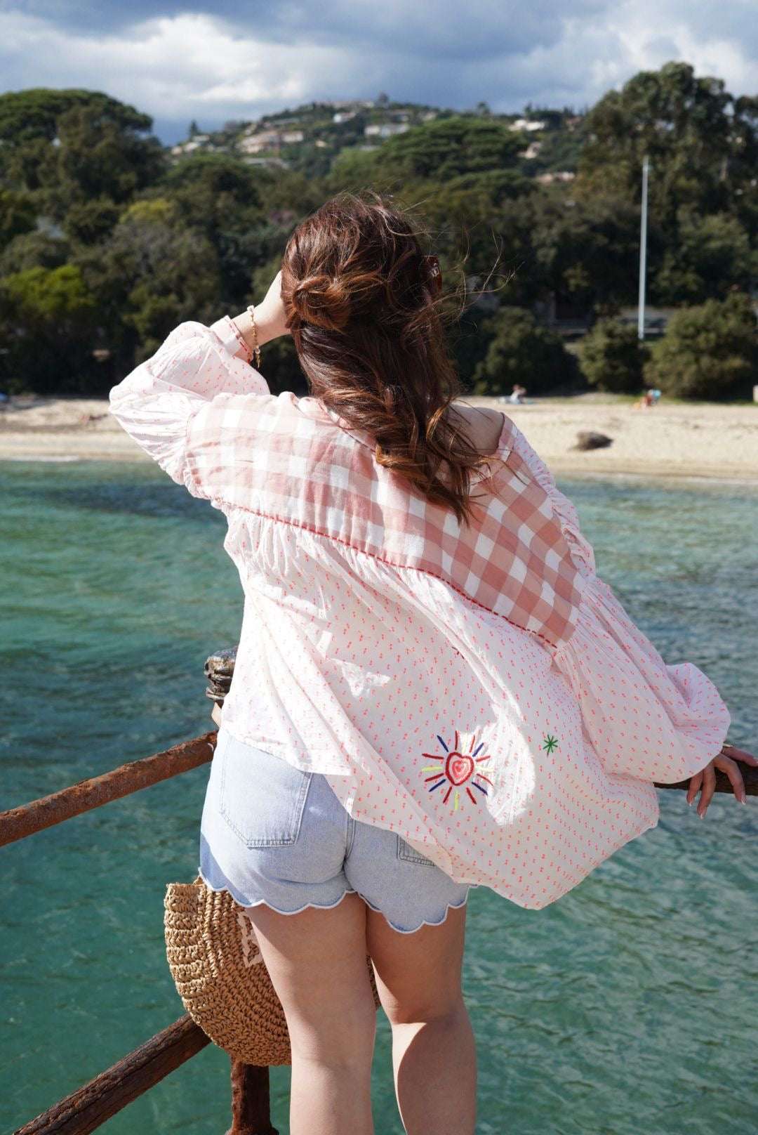 Chemise femme, style bohème, avec broderies colorées - The Corner - Jad'Or la Mode- La mode au service-de-la-féminité
