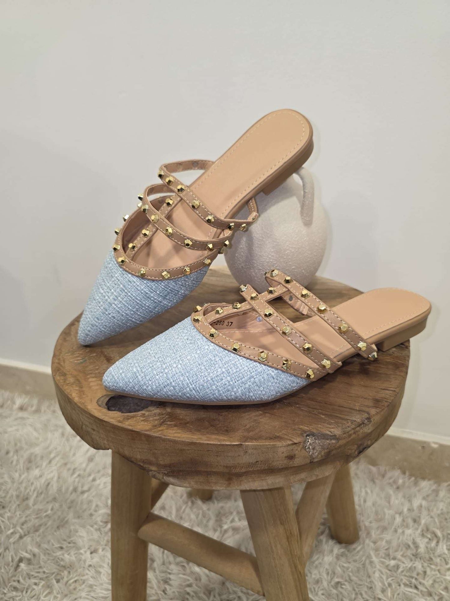 Mules Plates pointues avec clous - bleu ciel - Jad'Or la Mode- La mode au service-de-la-féminité