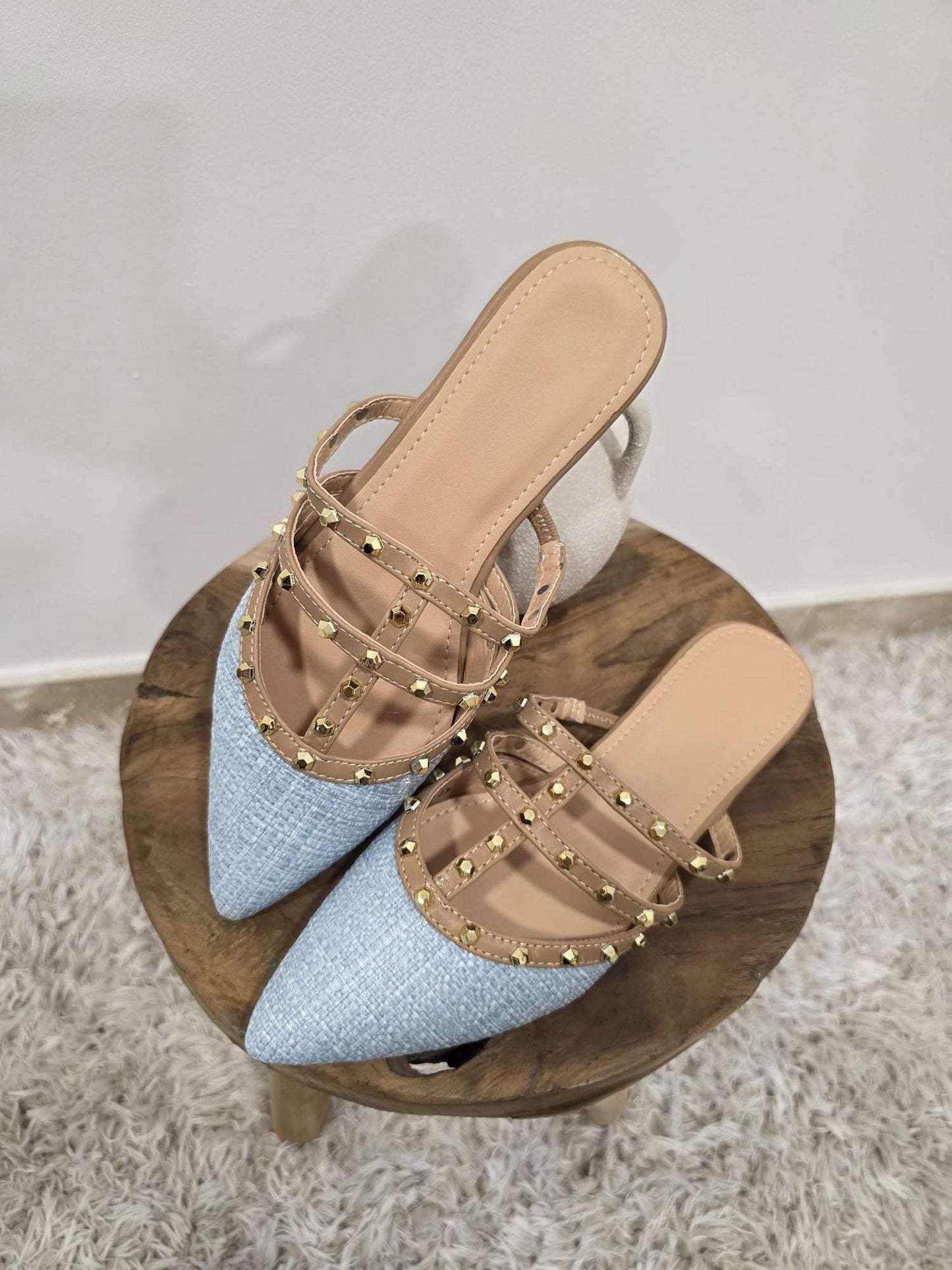 Mules Plates pointues avec clous - bleu ciel - Jad'Or la Mode- La mode au service-de-la-féminité
