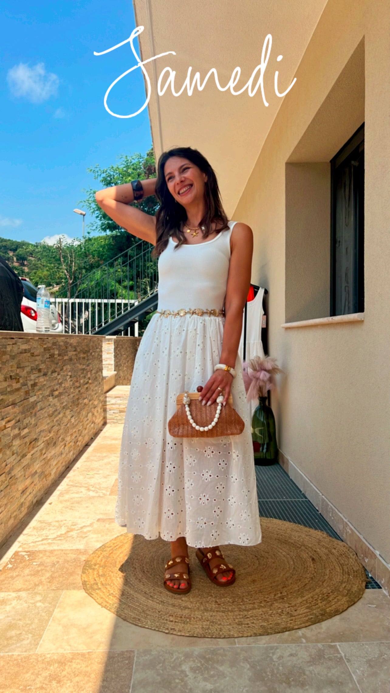 Robe d’été blanche, en broderie inglaise - Look casuel & élégant