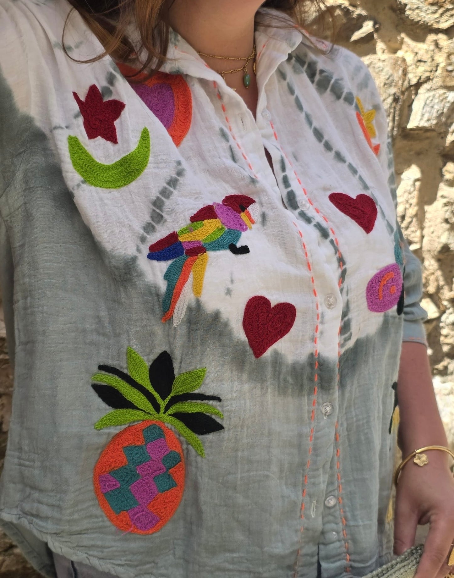 Chemise The Corner, 100% coton, imprimée bohème Tie and Dye - broderies estivales