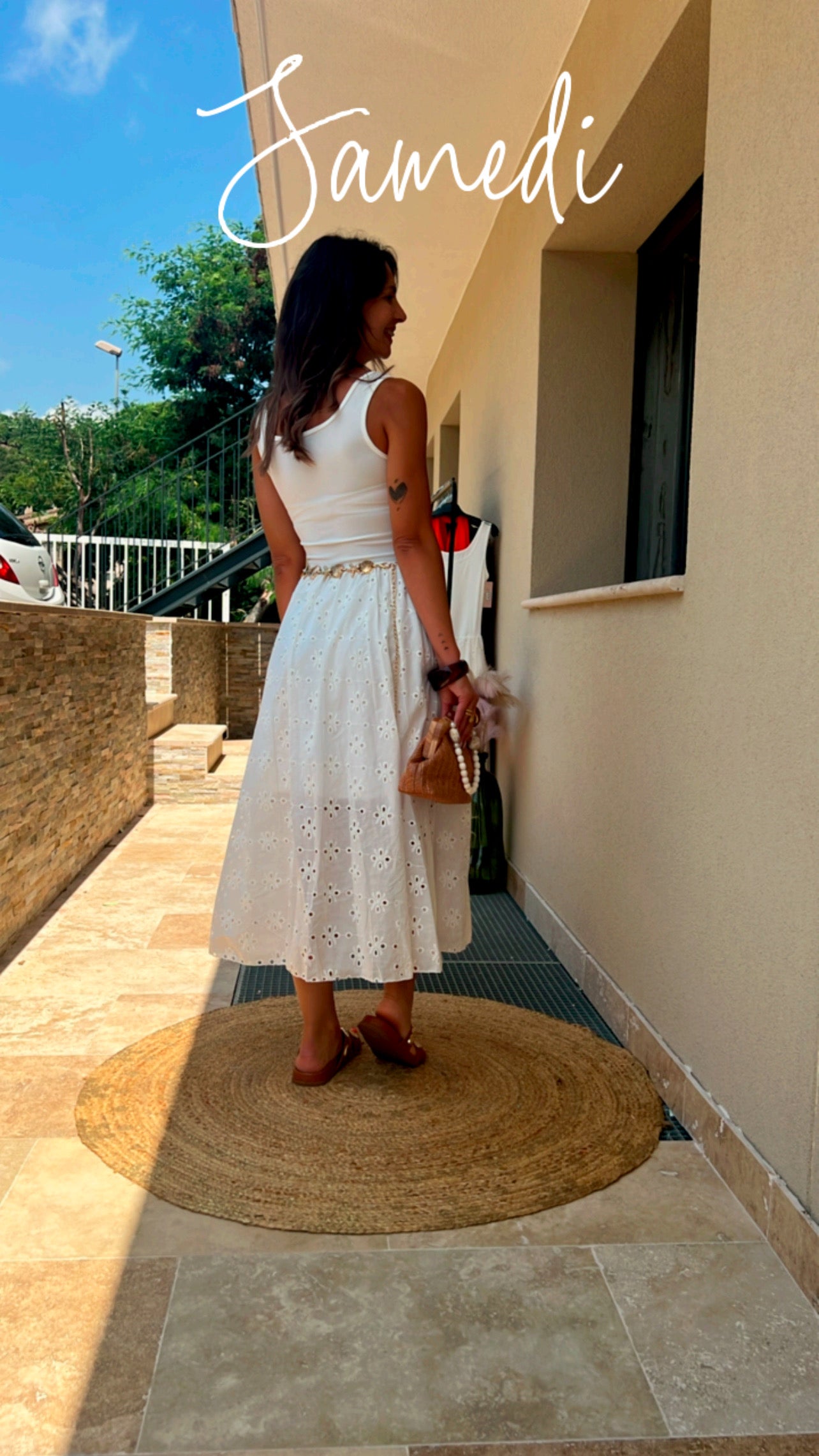 Robe d’été blanche, en broderie inglaise - Look casuel & élégant