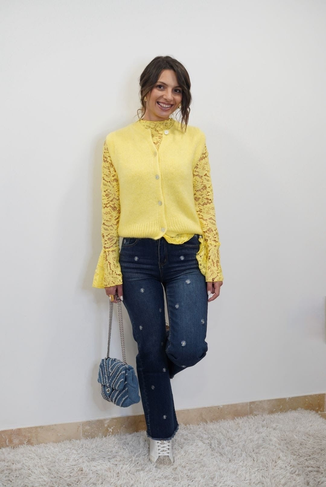 Top dentelle manches longues évasées - jaune - Jad'Or la Mode- La mode au service-de-la-féminité