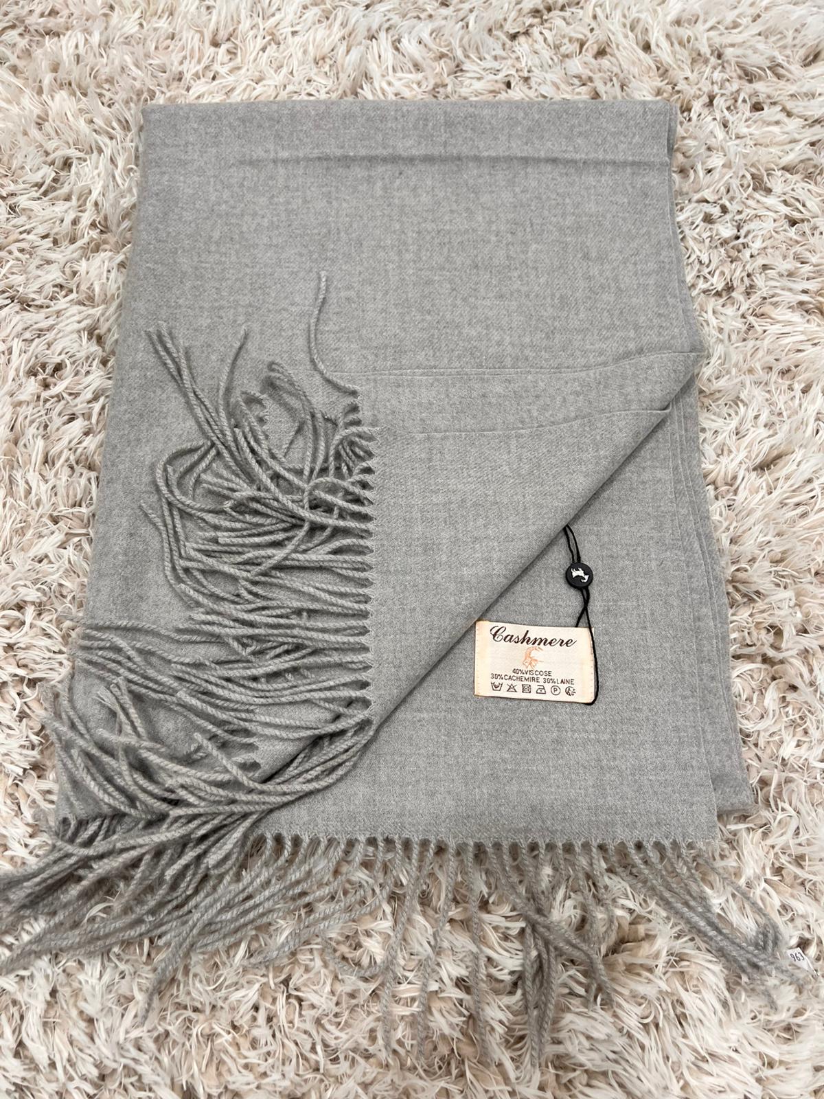 Écharpe Grise en Cachemire et Laine