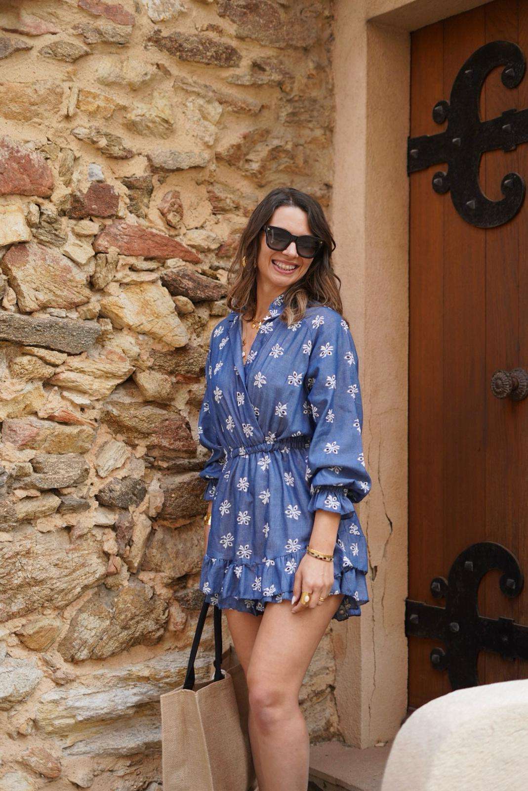 Combishort fleurie bleu en coton – Look estival chic et décontracté - Jad'Or la Mode- La mode au service-de-la-féminité
