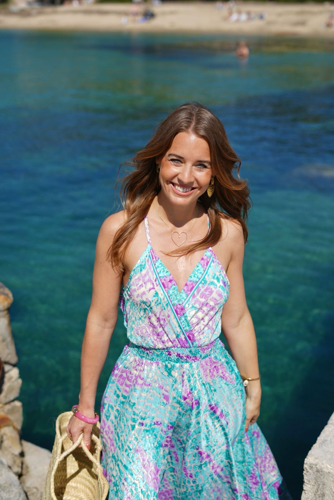 Robe longue fluide bohème à dos nu – imprimé turquoise et lilas