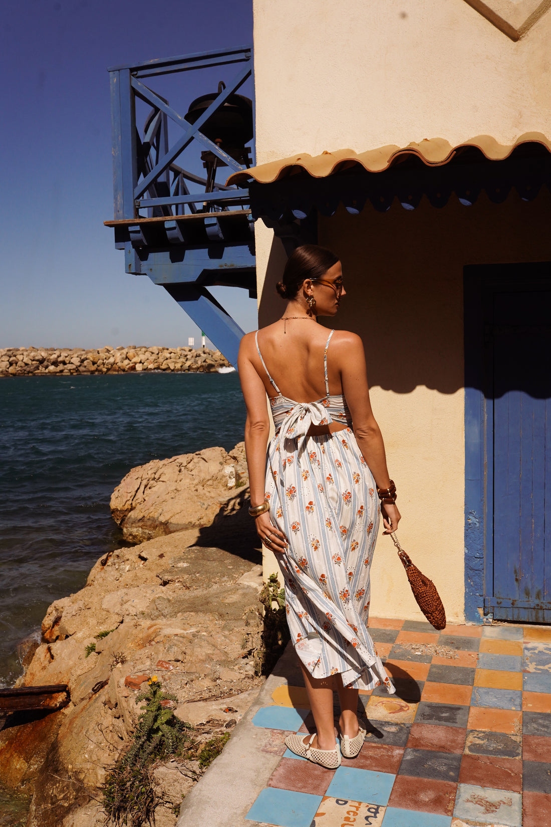 Robe dos nu bordée - 100% coton