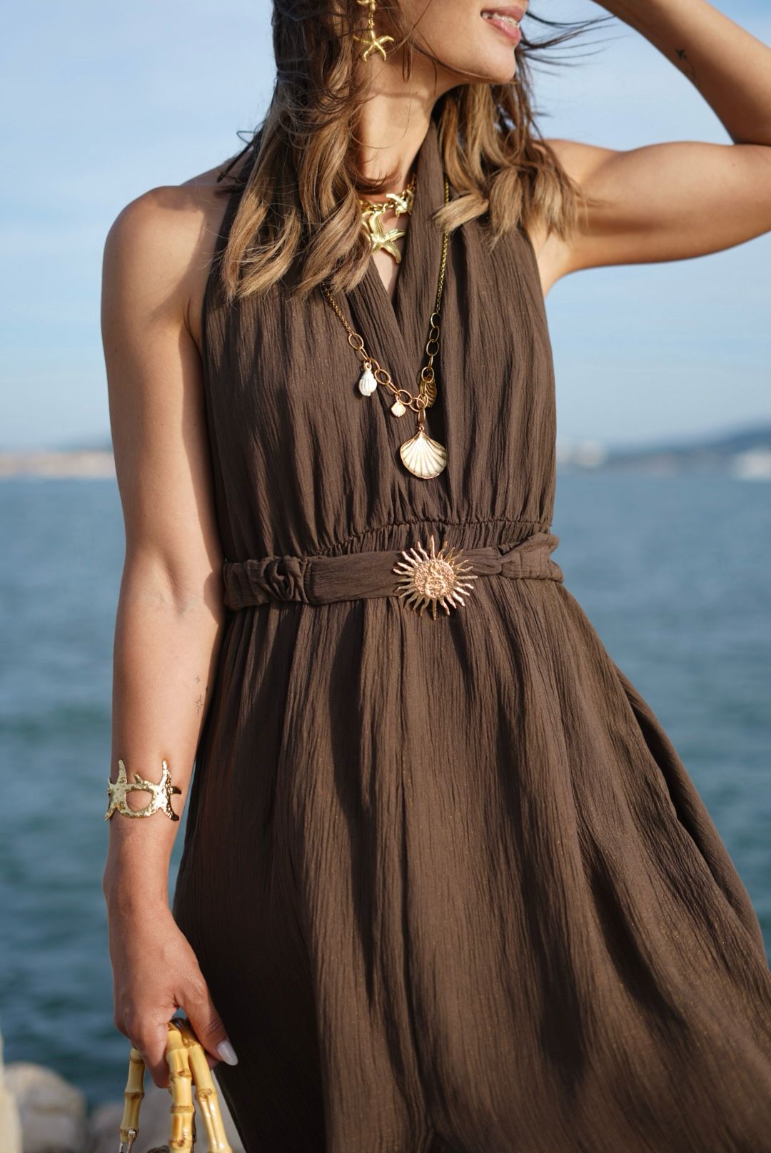 Robe longue dos nu chocolat – Ceinture soleil – Taille unique