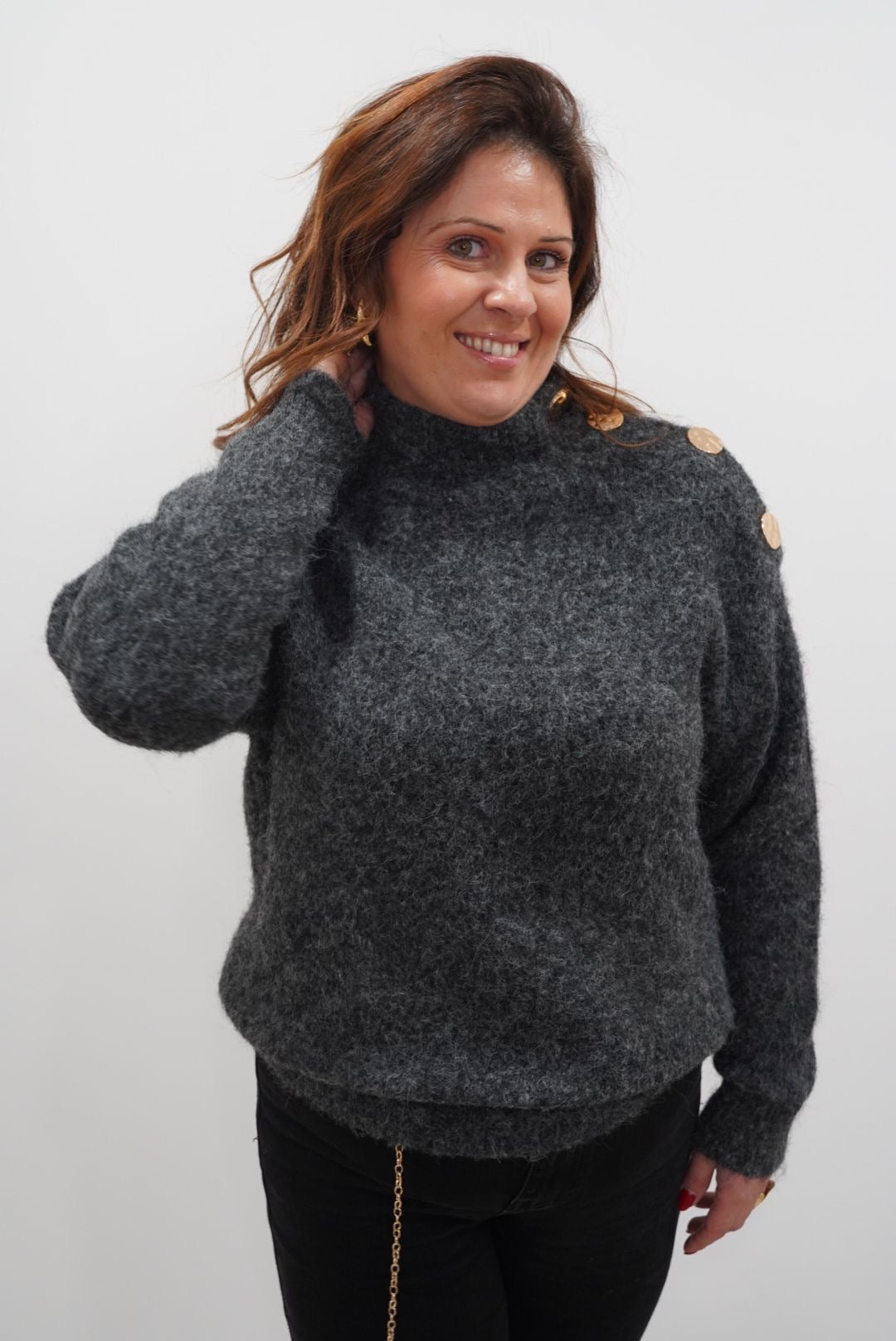 Pull Winter orné de boutons dorés - Gris