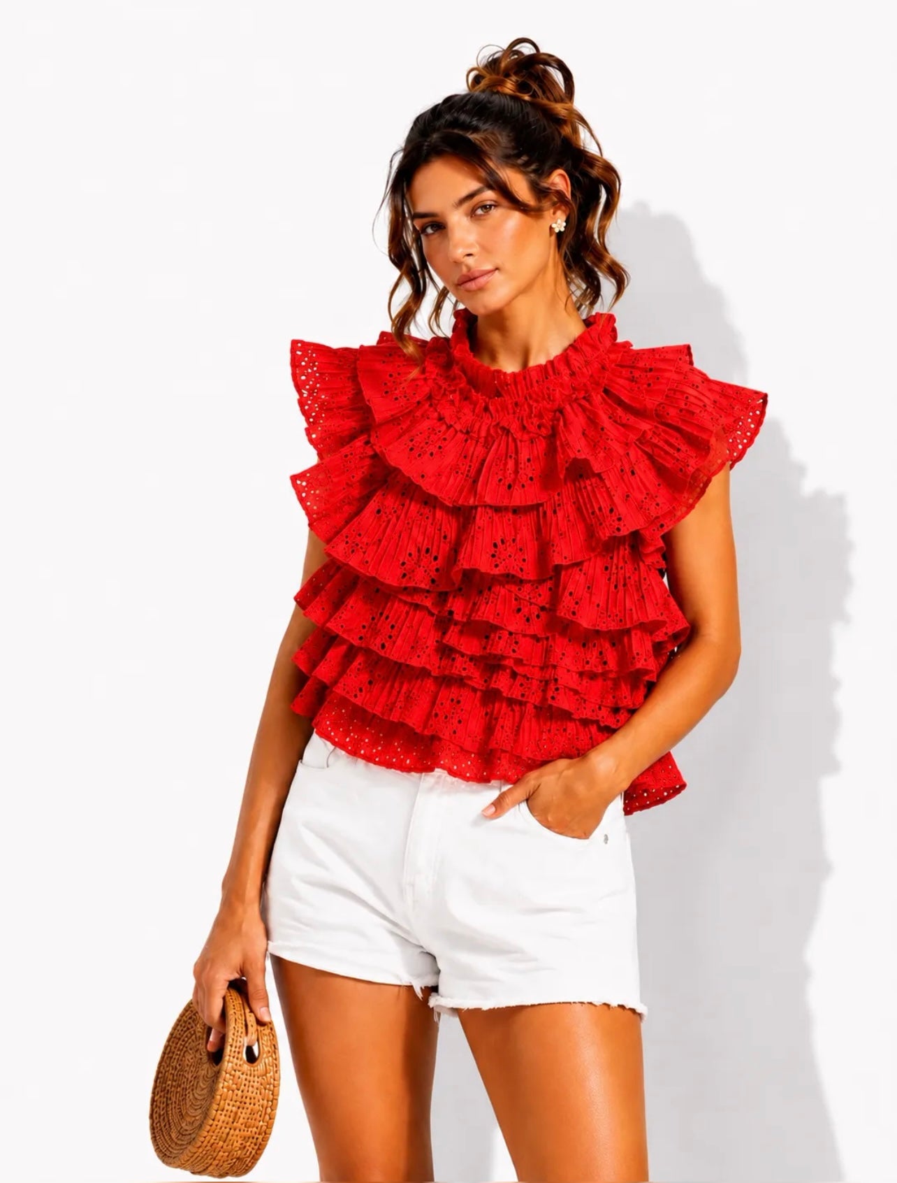 Top dos nu à volants - Broderie anglaise