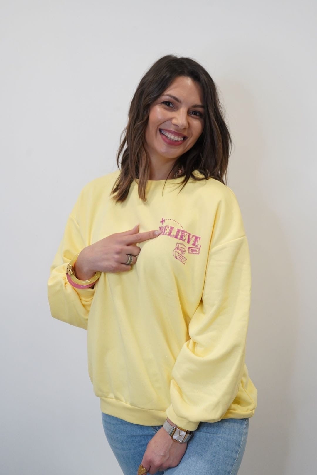 Sweat-Shirt Believe oversize, imprimé sur le dos - Jaune - Jad'Or la Mode- La mode au service-de-la-féminité