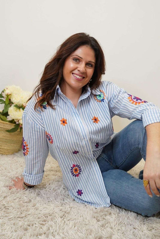 Chemise brodée fleurs, rayé bleu et blanc - Jad'Or la Mode- La mode au service-de-la-féminité
