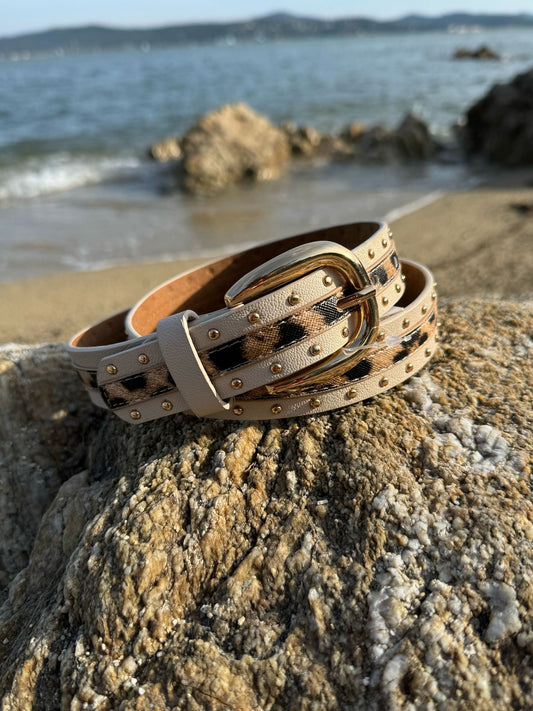 Ceinture femme avec détail léopard et clous dorés - Couleur beige