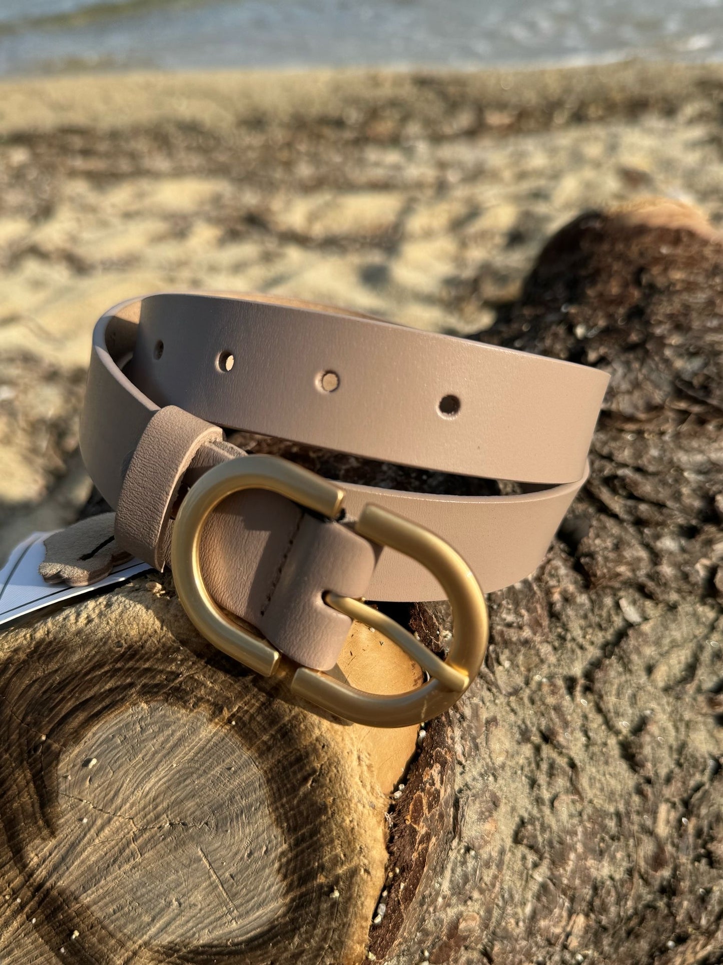Ceinture femme en cuir avec boucle doré - Couleur beige