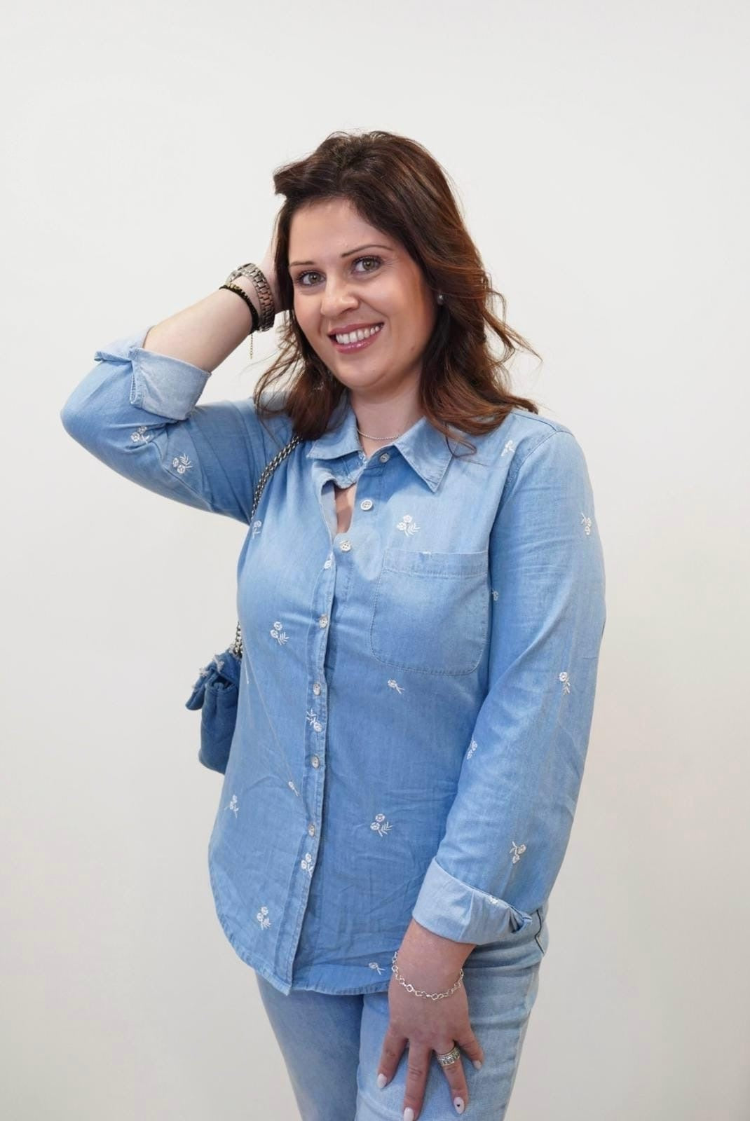 Chemise en Denim brodée fleurs - Jad'Or la Mode- La mode au service-de-la-féminité