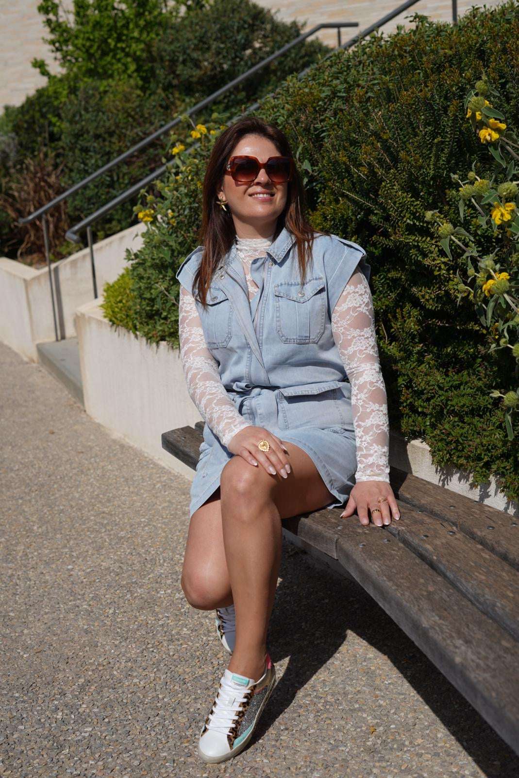 Robe Chemise en Jean Béa – Sans Manches, Ceinture à la Taille - Style Décontracté Chic - Jad'Or la Mode- La mode au service-de-la-féminité