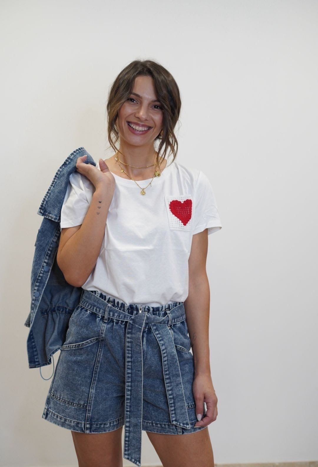 T-shirt Molly avec cœur rouge en crochet - Jad'Or la Mode- La mode au service-de-la-féminité