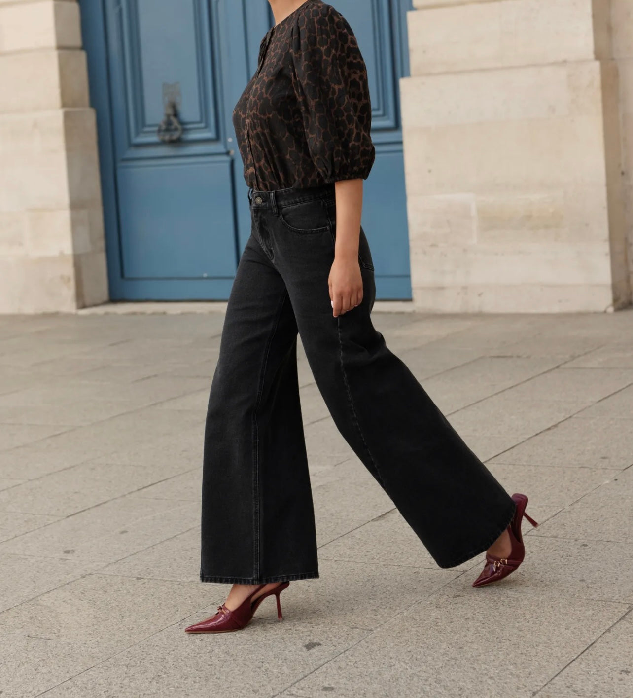 Jean Oraije, Palazzo Barnes - noir anthracite