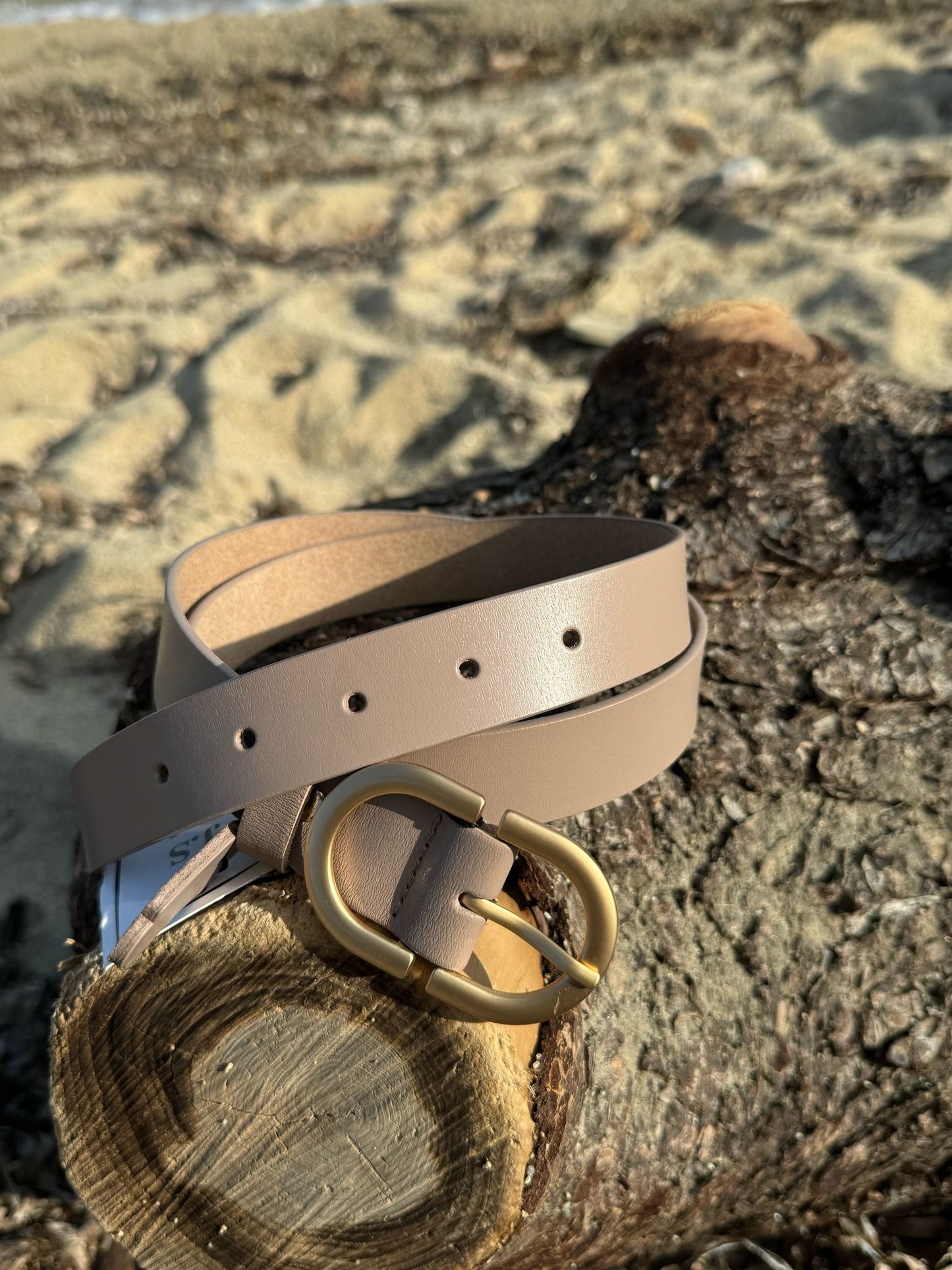 Ceinture femme en cuir avec boucle doré - Couleur beige