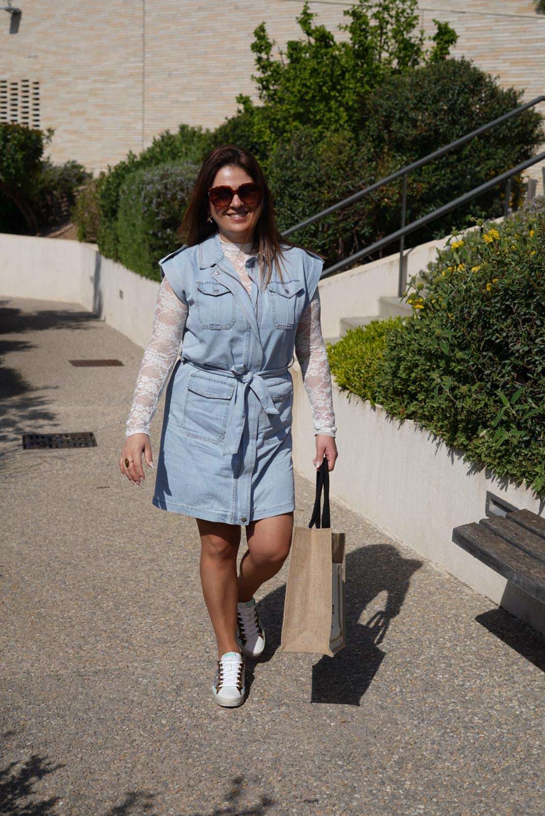 Robe Chemise en Jean Béa – Sans Manches, Ceinture à la Taille - Style Décontracté Chic - Jad'Or la Mode- La mode au service-de-la-féminité