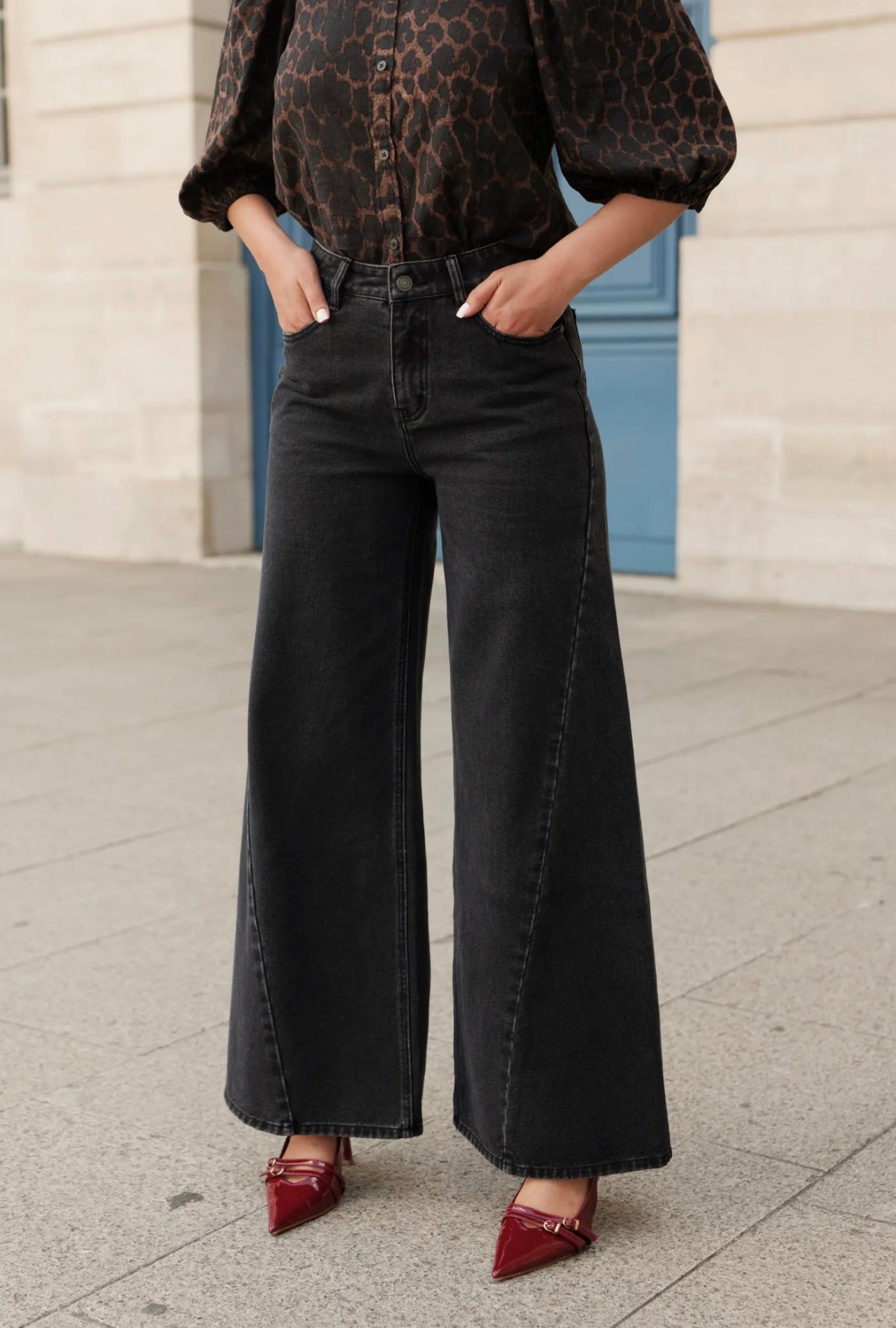 Jean Oraije, Palazzo Barnes - noir anthracite