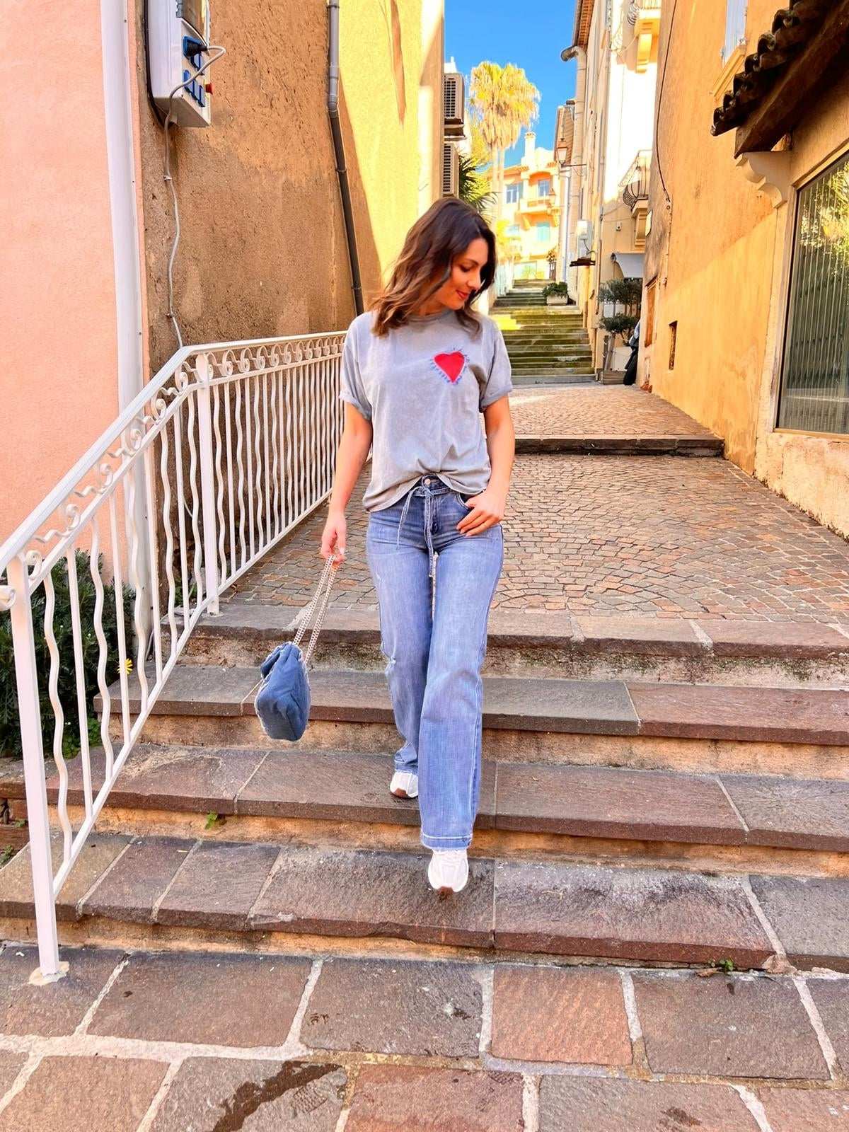 T-shirt cœur Love - Gris - Jad'Or la Mode- La mode au service-de-la-féminité