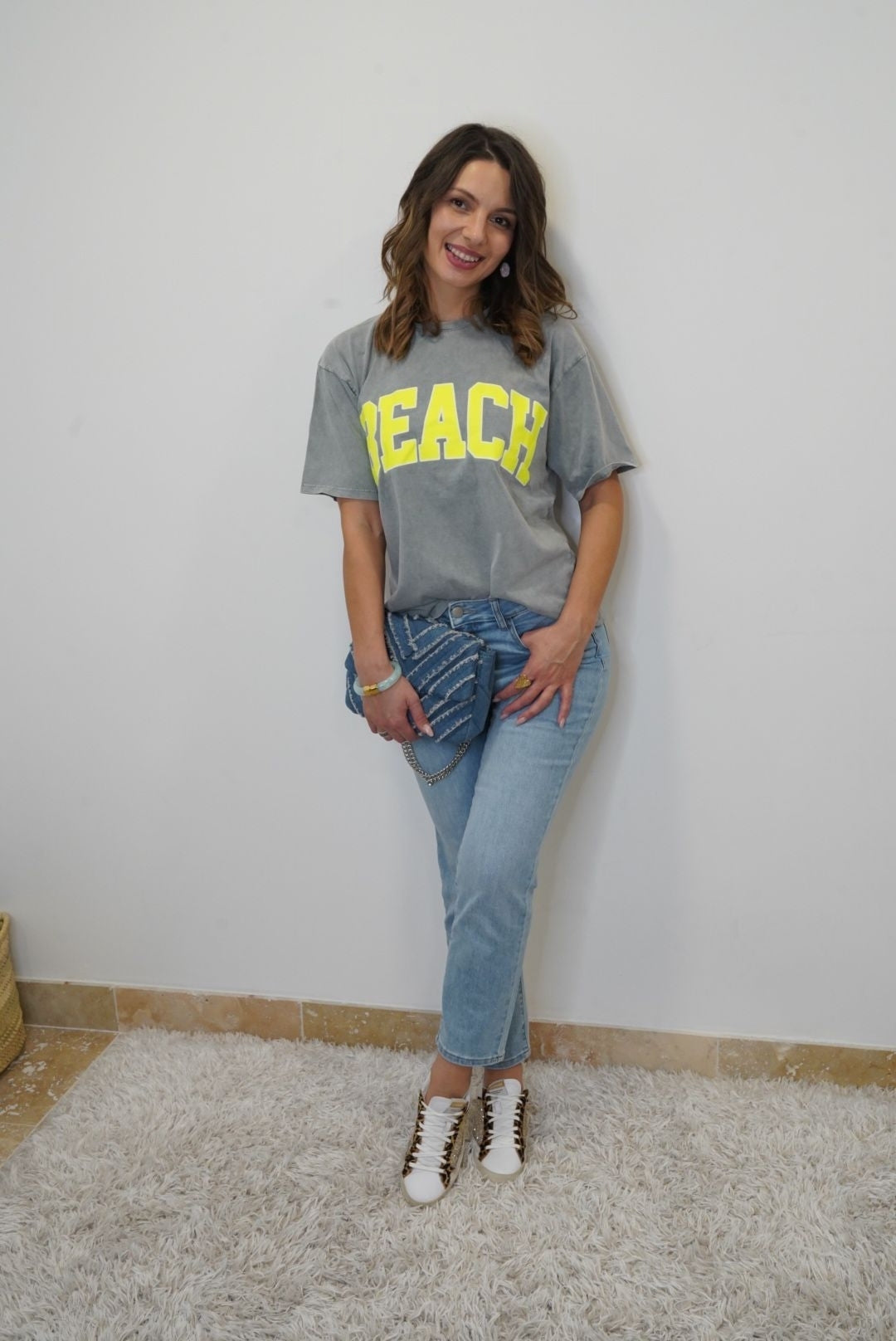 T-shirt Beach manches courtes - Gris / Jaune - Jad'Or la Mode- La mode au service-de-la-féminité