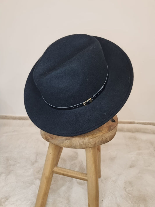 Chapeau Noir en Laine