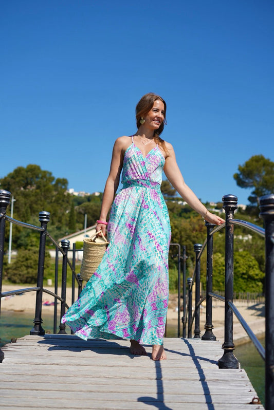 Robe longue fluide bohème à dos nu – imprimé turquoise et lilas