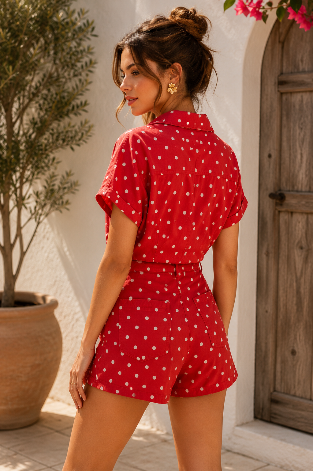 Chemise rouge à pois blancs