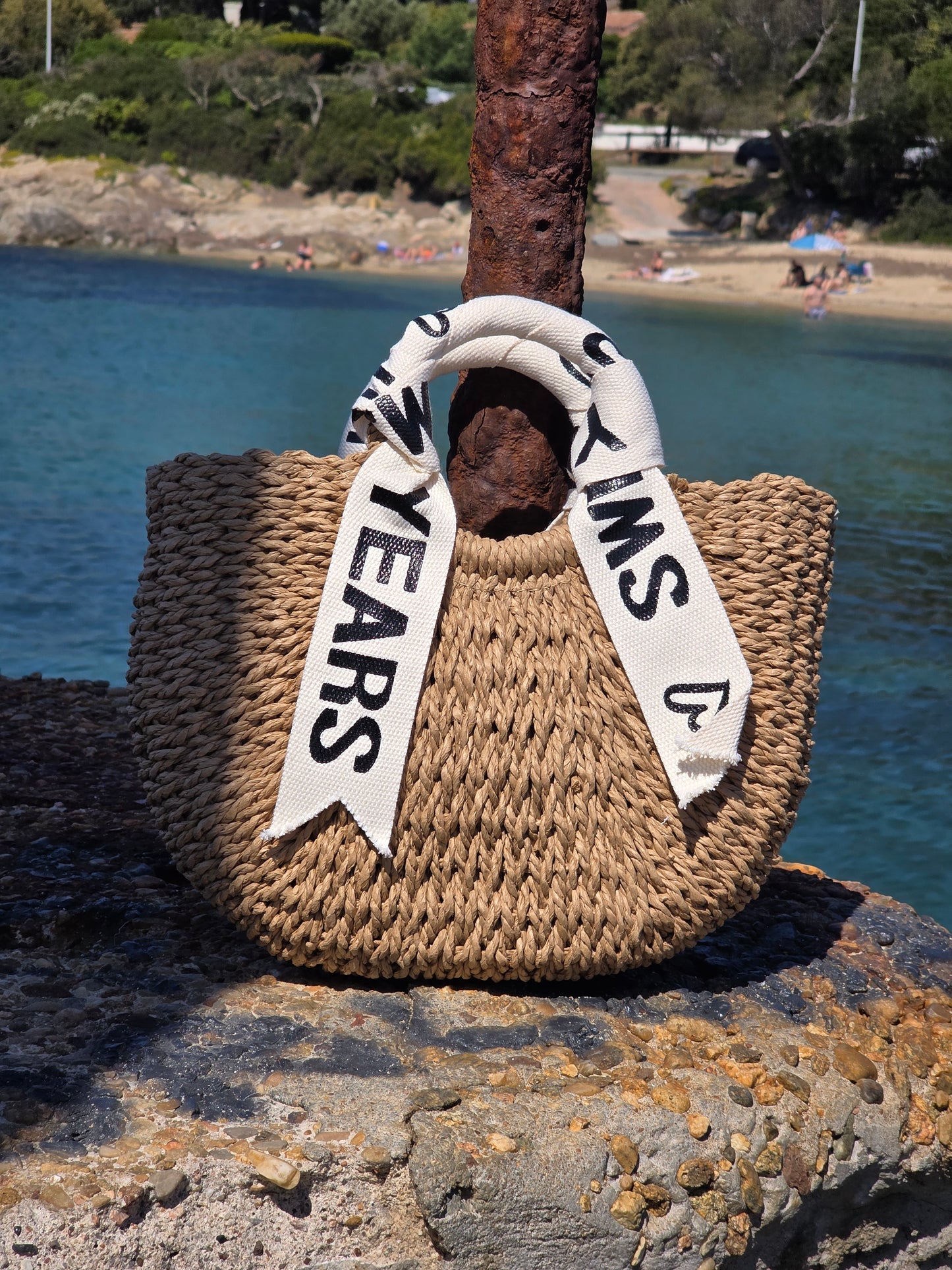 Sac cabas en raphia tressé – Anse ruban imprimé – Esprit bohème chic