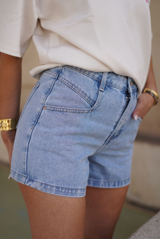 Short en Jean Claire - Jad'Or la Mode- La mode au service-de-la-féminité